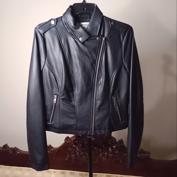 Charlotte Russe Black Faux Leather Zip Moto Jacket - Picture 4 of 7